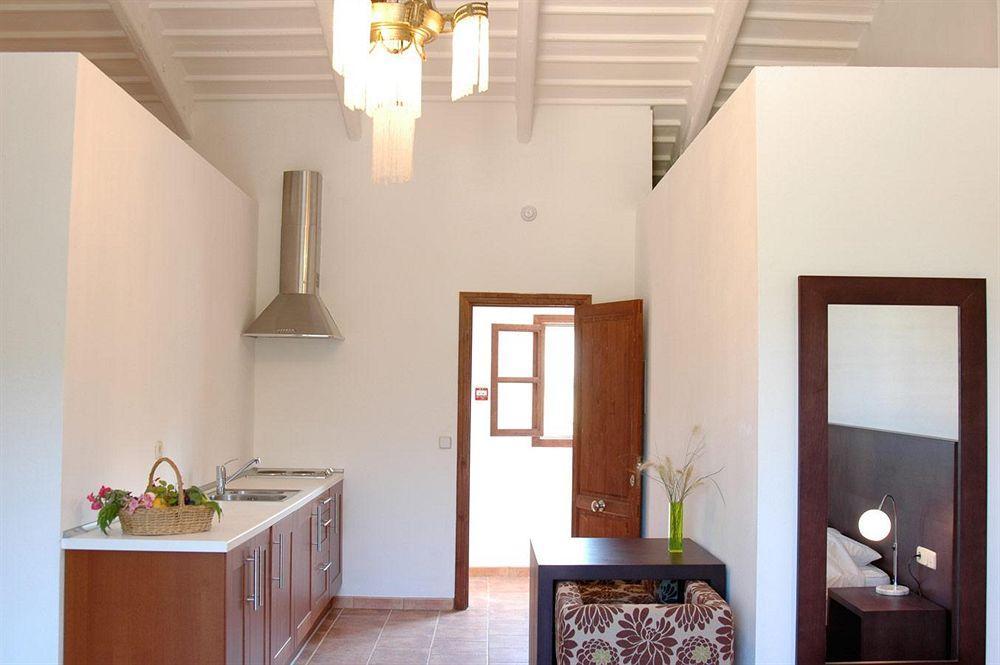 Loftotel Canet Esporles Luaran gambar